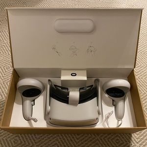 Meta Quest 2 - Advanced all in one virtual reality headset